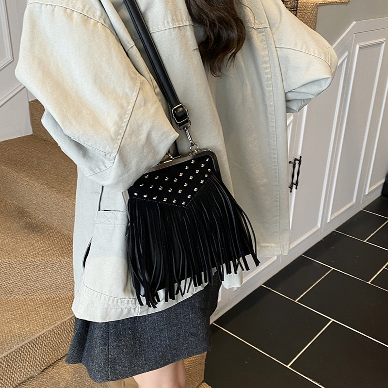 Borsa a mano con rivetti alla  - Women Bags Collection recensione e prezzo